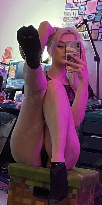 Adrianahlee leaked private photo uncensored HD quality