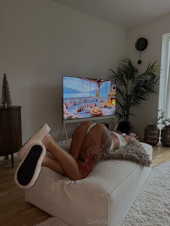 Anna seneca leaked private photo uncensored HD quality