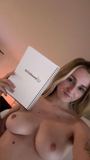 Annaalexoxo page leaked private photo uncensored HD quality