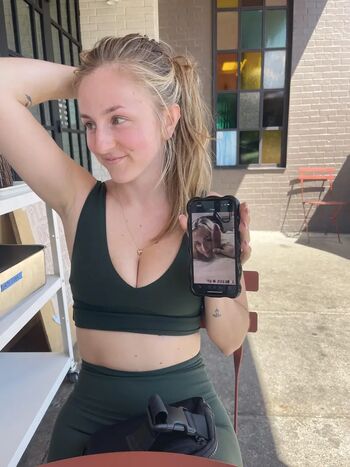 Annaalexoxo leaked private photo uncensored HD quality