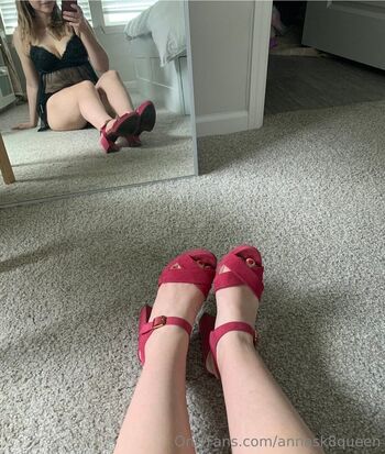 Annaoswaldskqn leaked private photo uncensored HD quality