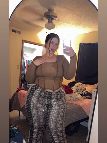 Bigmamahaylee leaked private photo uncensored HD quality