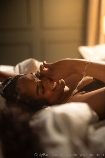 Brownhoneycinnamon page leaked private photo uncensored HD quality