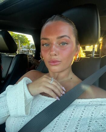 Caroline smith leaked private photo uncensored HD quality