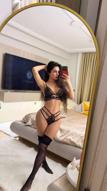 Ece ronay  page leaked private photo uncensored HD quality