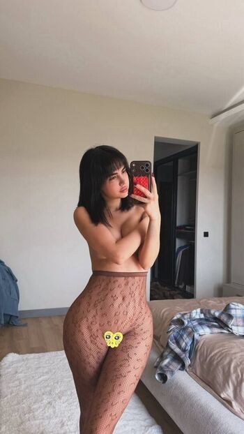 Ece ronay  page leaked private photo uncensored HD quality