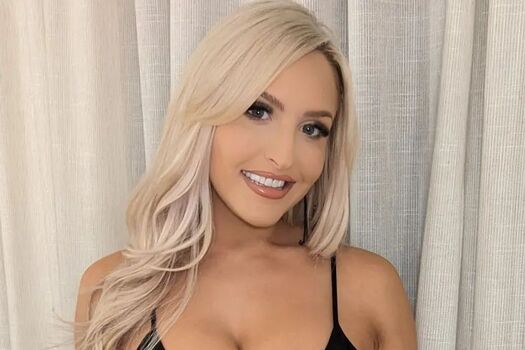 Emma louise  page leaked private photo uncensored HD quality