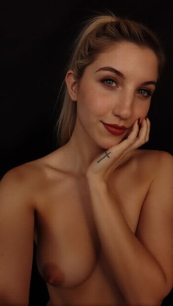 Frivolousfox asmr  page leaked private photo uncensored HD quality