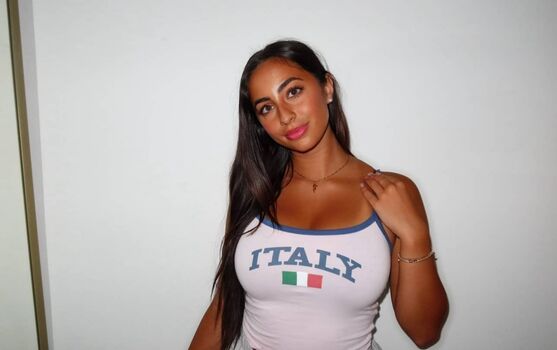 Giannattaylor leaked private photo uncensored HD quality