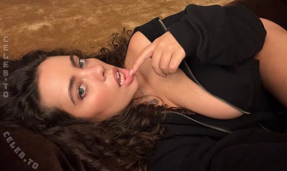 Gwenny leaked private photo uncensored HD quality