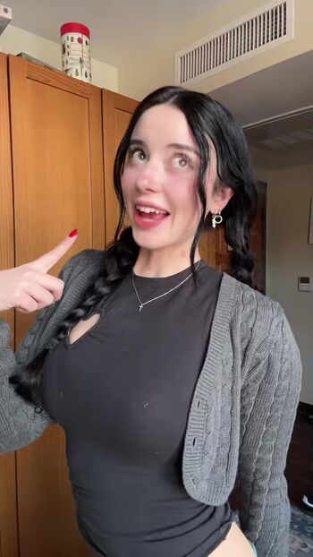 Hotblockchain emily cocea cryptobaddie leaked private photo uncensored HD quality