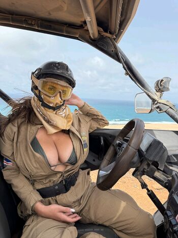 Ika dauria  page leaked private photo uncensored HD quality