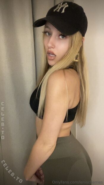 Lenischerries leaked private photo uncensored HD quality