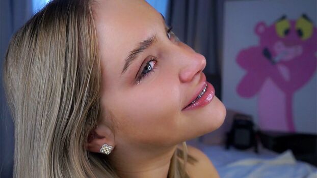 Lipswithsmileonthem leaked private photo uncensored HD quality