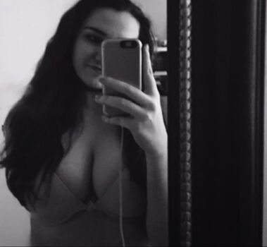 Lovelysquirrel page leaked private photo uncensored HD quality