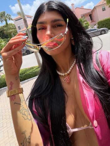 Mia khalifa  page leaked private photo uncensored HD quality