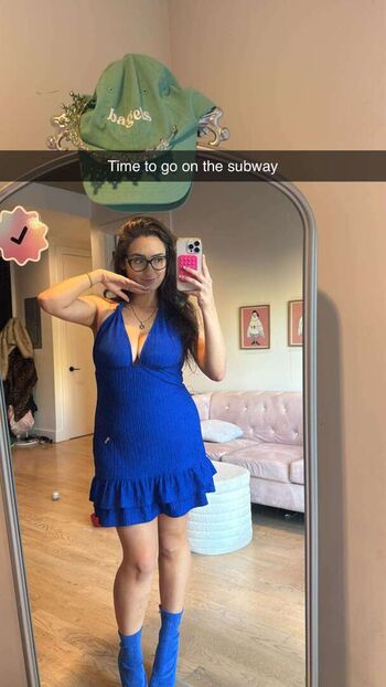 Qveenjulia leaked private photo uncensored HD quality