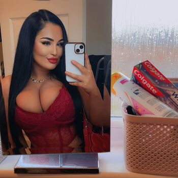 Rosiemayfendleyx leaked private photo uncensored HD quality