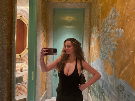 Sarabella harris leaked private photo uncensored HD quality