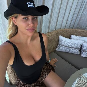 Wanda nara page leaked private photo uncensored HD quality