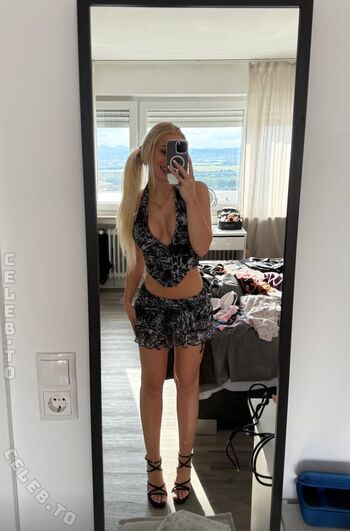 Xlaura m leaked private photo uncensored HD quality
